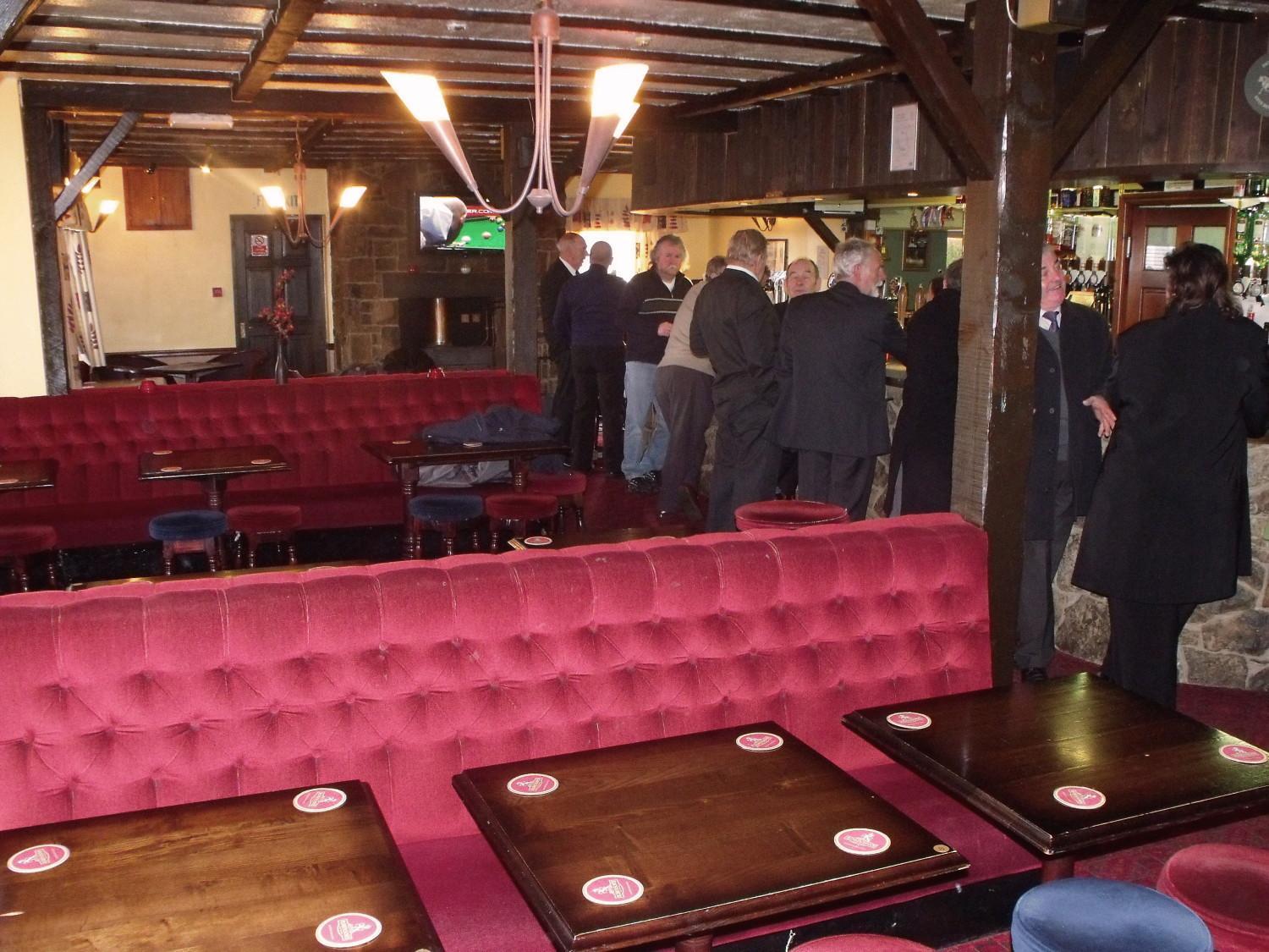 Tafarn Y Rhos Hotel Llangefni Bagian luar foto